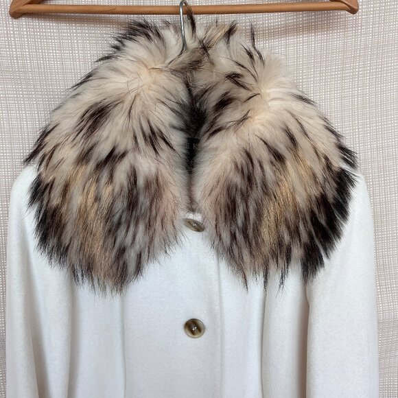 VINTAGE Anne Klein Y2K Angora Wool Coat Fur Collar Cozy Soft Warm Coat … - Picture 12 of 16